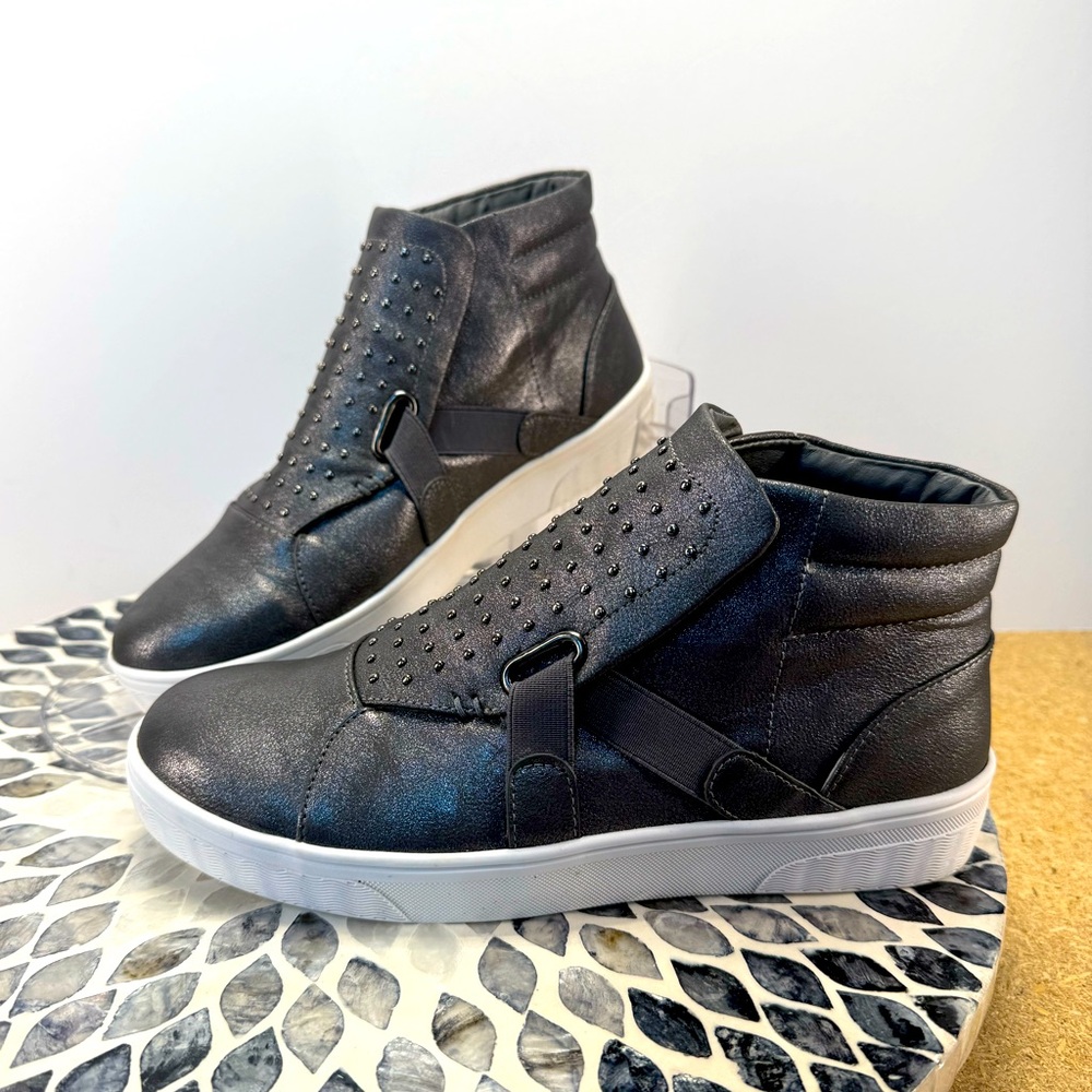 Mootsies Tootsies Mavis pewter and White High-Top studded Sneakers 7